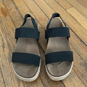 Platform espadrille sandals